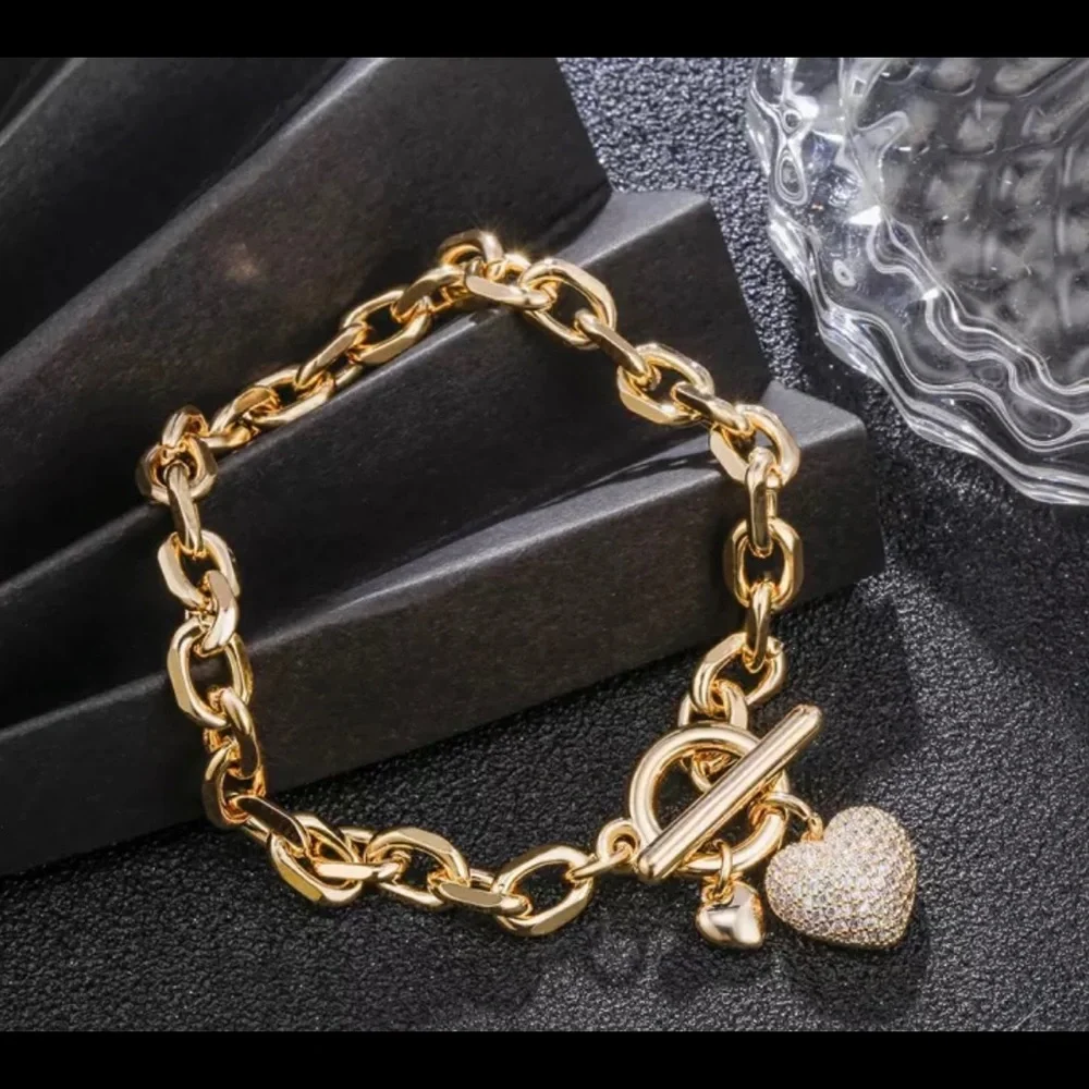 Pave’ Heart Bracelet in Silver